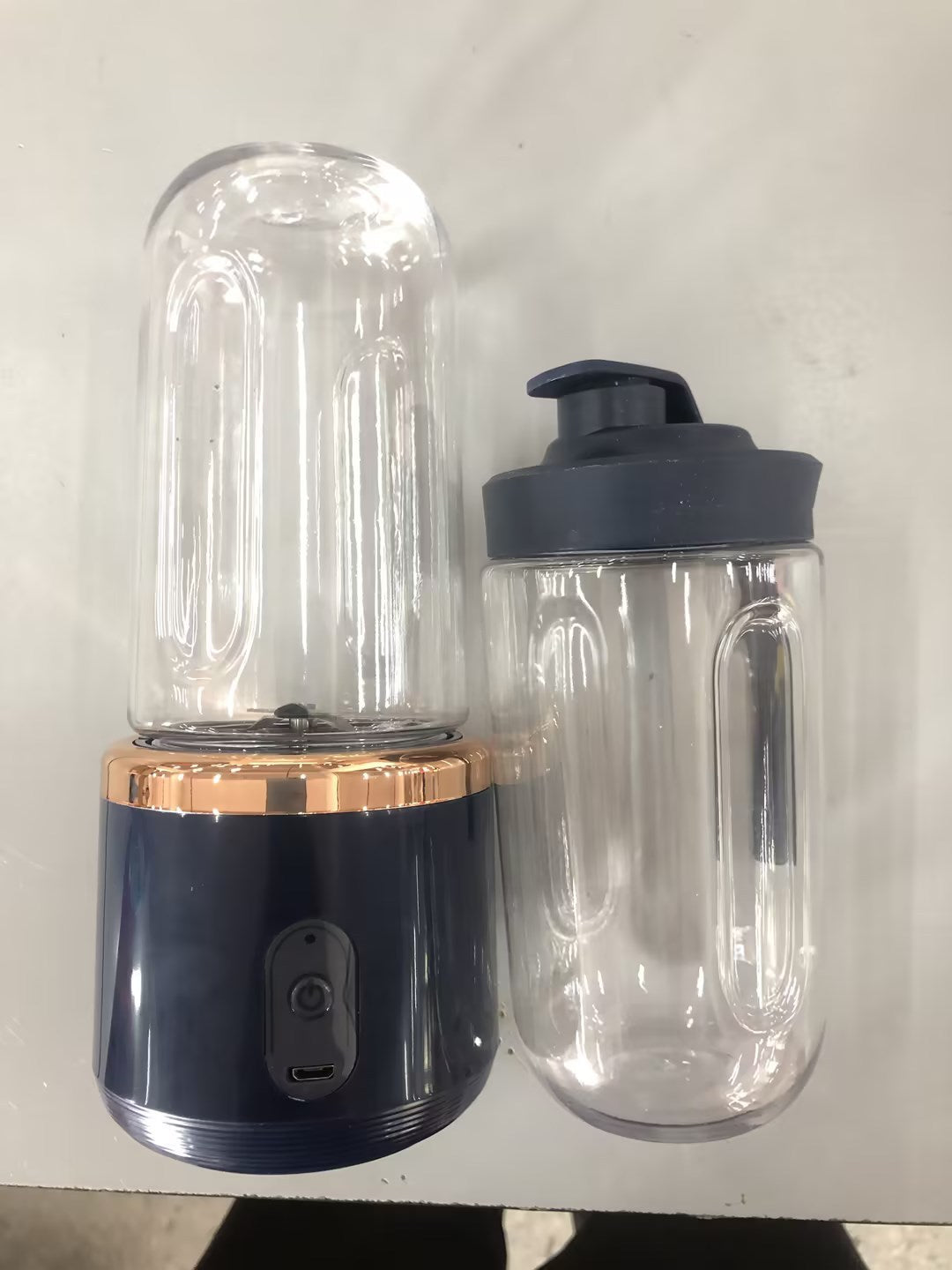 Tragbarer Mixer mit 6 Klingen, Mini-Entsafter, Tassenextraktor, Smoothie, USB-Aufladung, Fruchtpresse, Mixer, Lebensmittelmixer, Eiszerkleinerer, tragbare Entsaftermaschine