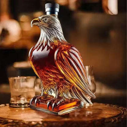 Kleine Whiskykaraffe in Adlerform. Ideal für Vater oder Ehemann. Exquisite Glasflasche, perfekt als Weihnachtsdeko